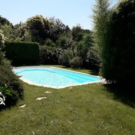 別荘 Luckey Homes- Chemin De L'olivet Le Four-à-Chaux